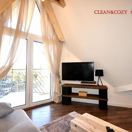 C L E A N&C O Z Y Apartmani Divcibare Luaran gambar