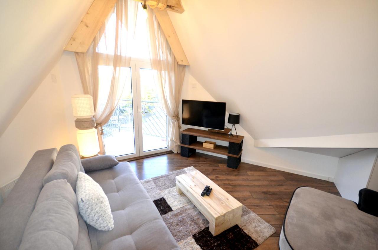 C L E A N&C O Z Y Apartmani Divcibare Luaran gambar