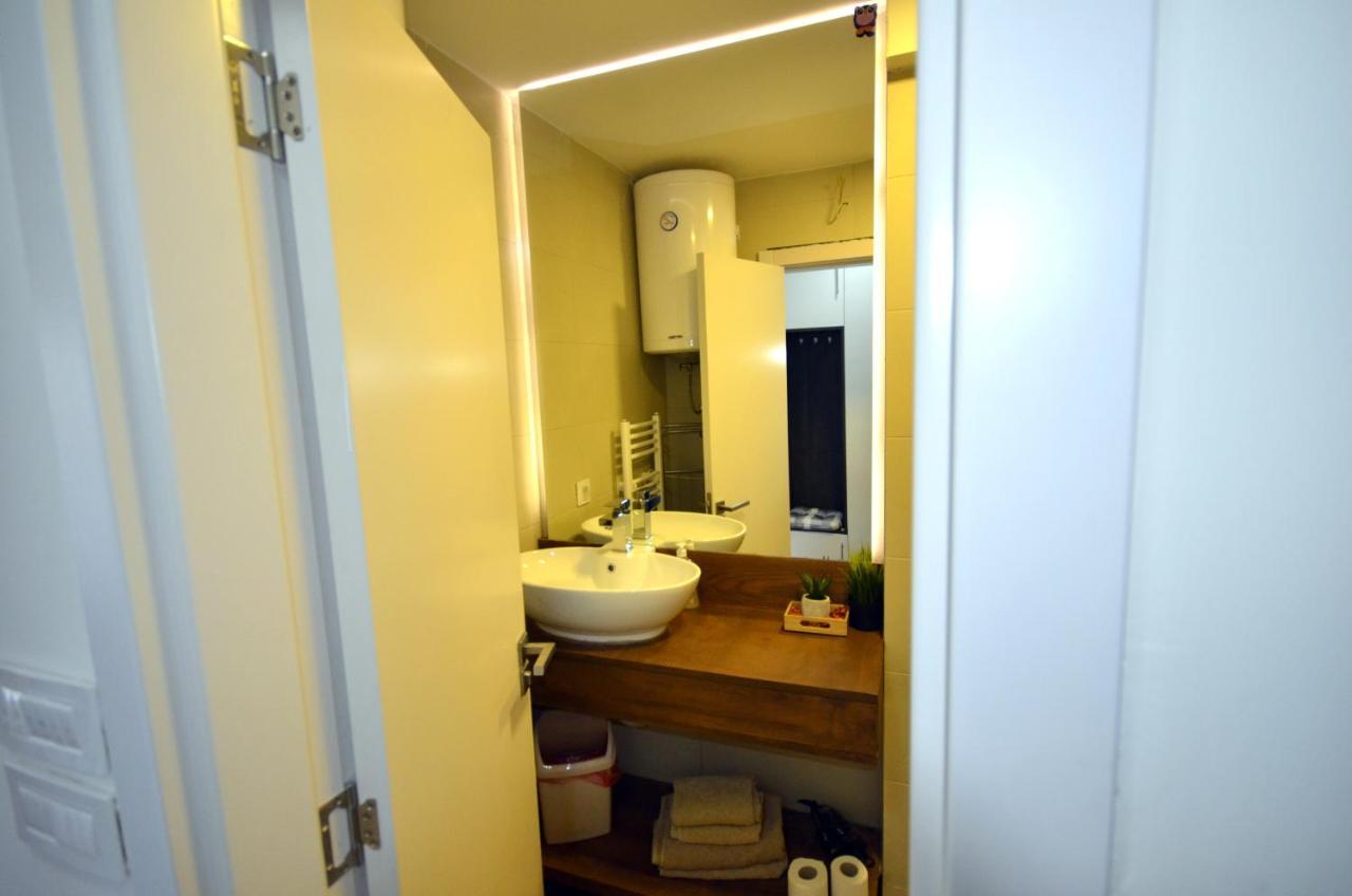 C L E A N&C O Z Y Apartmani Divcibare Luaran gambar