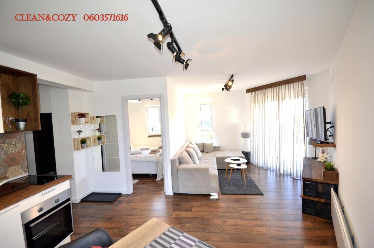 C L E A N&C O Z Y Apartmani Divcibare Luaran gambar